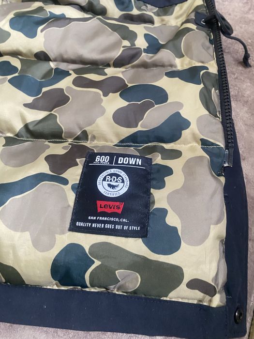 Куртка  зимнея “ Levis “