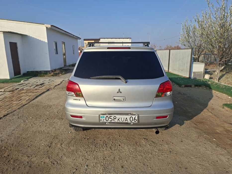 Митсубиси айртрек