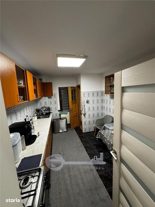 Apartament 4 camere decomandat, 84 mp, etaj 2, boxa 15 mp - CUG