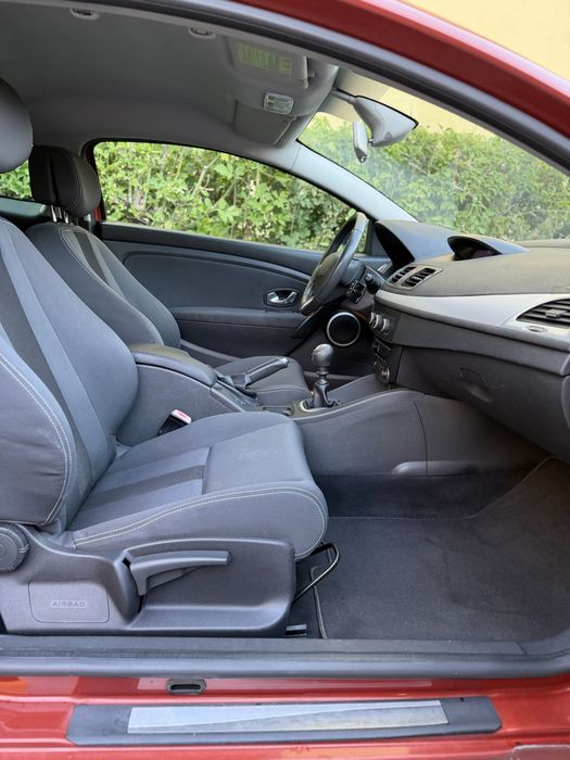 Renault Megane Coupe 1.5 DCI 110CP 6 Trepte