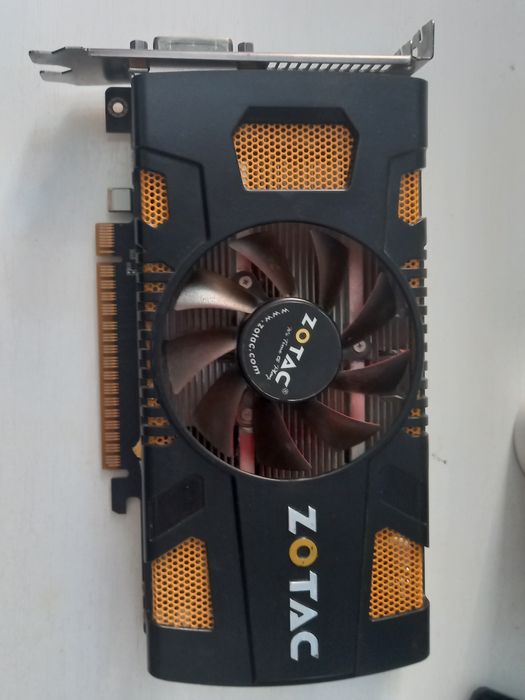 Видеокартка gtx550ti 1gb