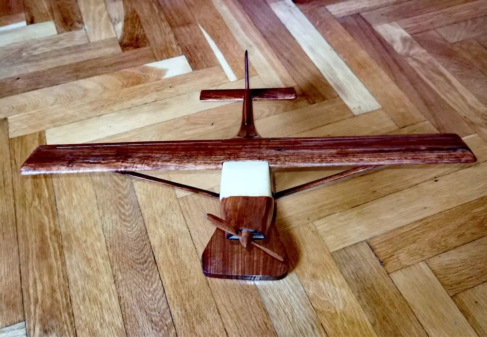 Антикварен ръчно изработен модел на самолет от махагон и камък Канада