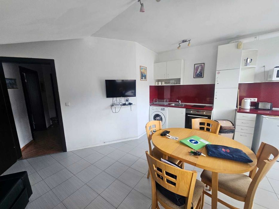 ПРОДАВАМ МЕБЕЛИ ОТ ДЪРВО/ЧАМ/ В БОРОВЕЦ+ПОДАРЪК 4 МАТРАКА