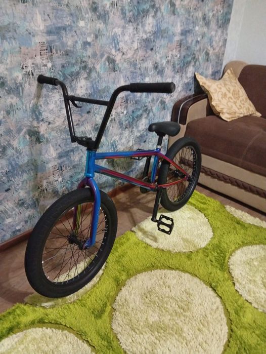 Велосипед BMX в отличном состояние