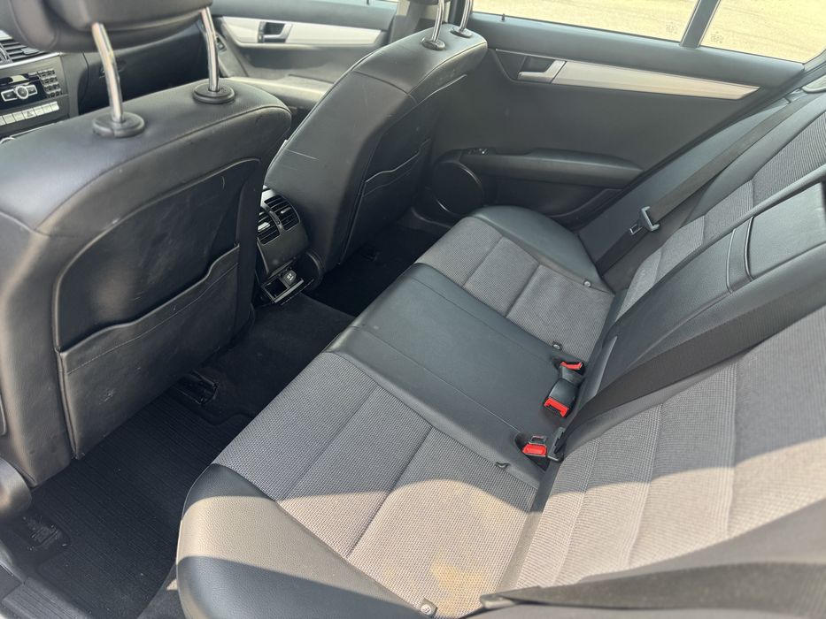 Mercedes C200 2013