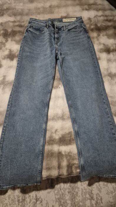 Нови дънки с прав крачол