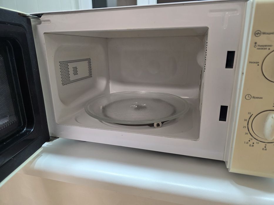 Микроволновая печь Elenberg