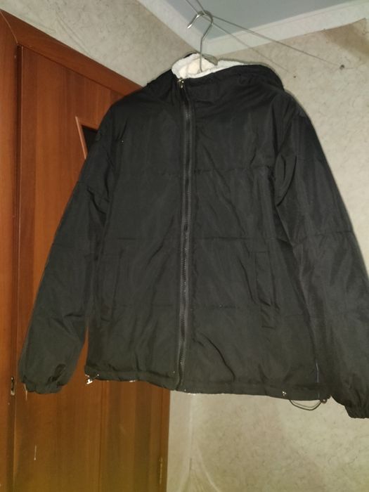 Продам куртку унисекс
