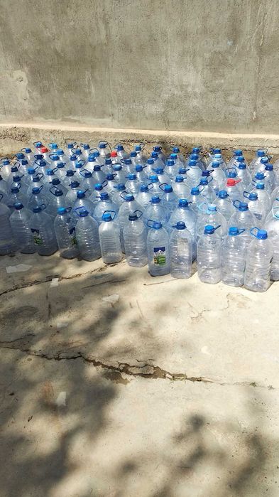 Продам 10-5 литровые боклашки.