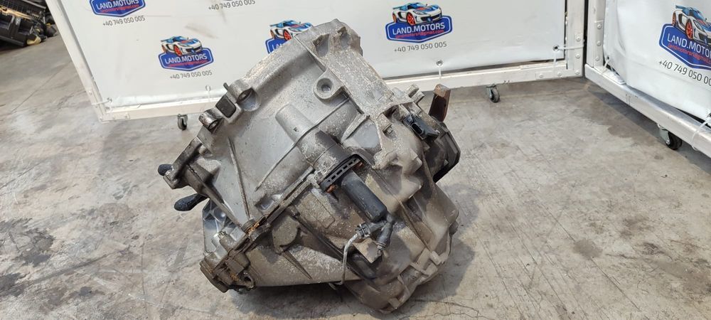 CUTIE VITEZE MANUALĂ BMW 1 SERIES 118I F40 2019–2024 COD OEM 23008689381 / GS6-58DG / 2209952ADC (5D)