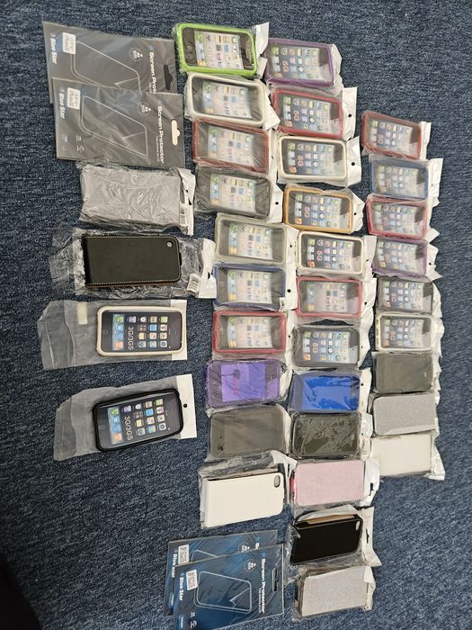Lot / set huse diverse modele si culori pentru telefoane Apple Iphone