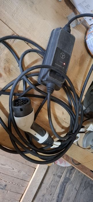 Încărcător auto Mercedes