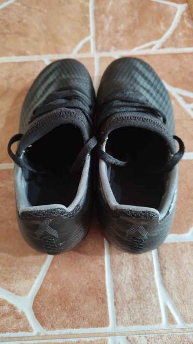 Adidas бутонки 35 номер