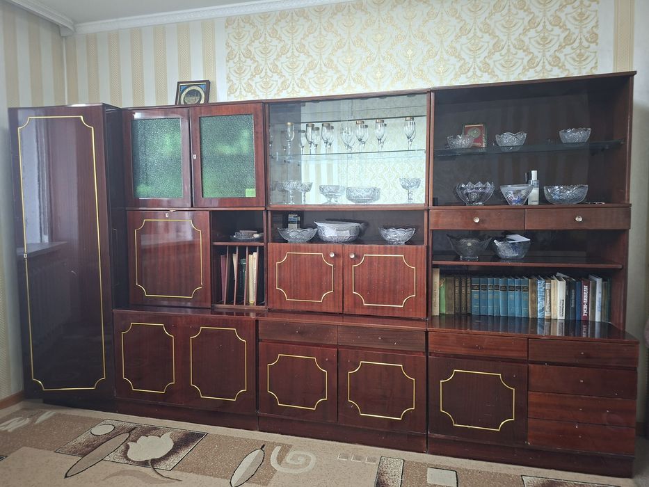 Продам стенку для гостинной