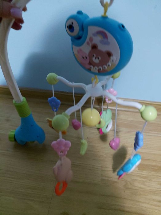 Carusel muzical pentru patut