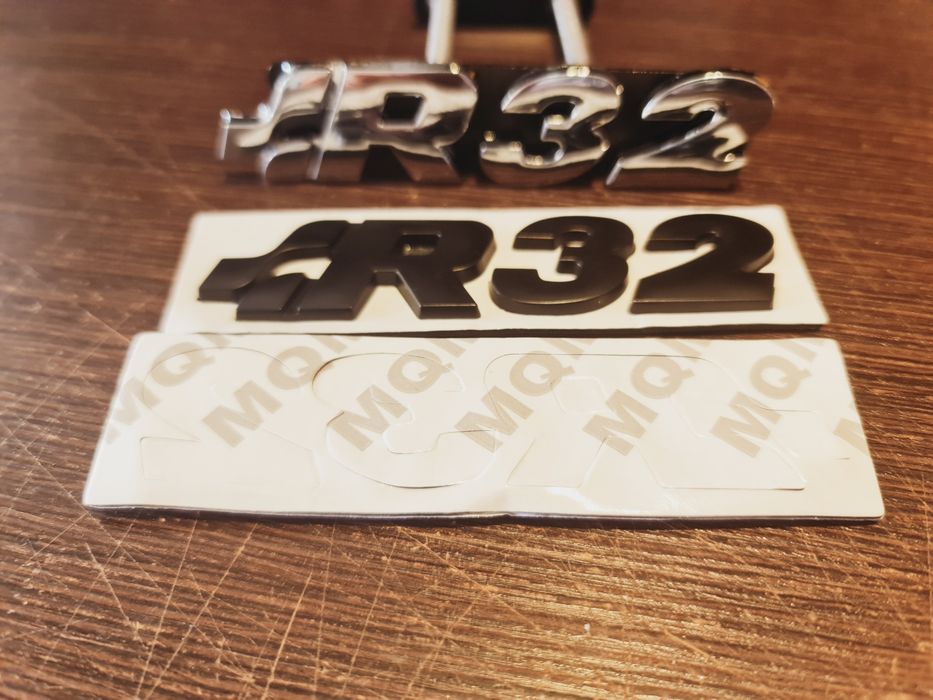 Емблема за Фолксваген R32