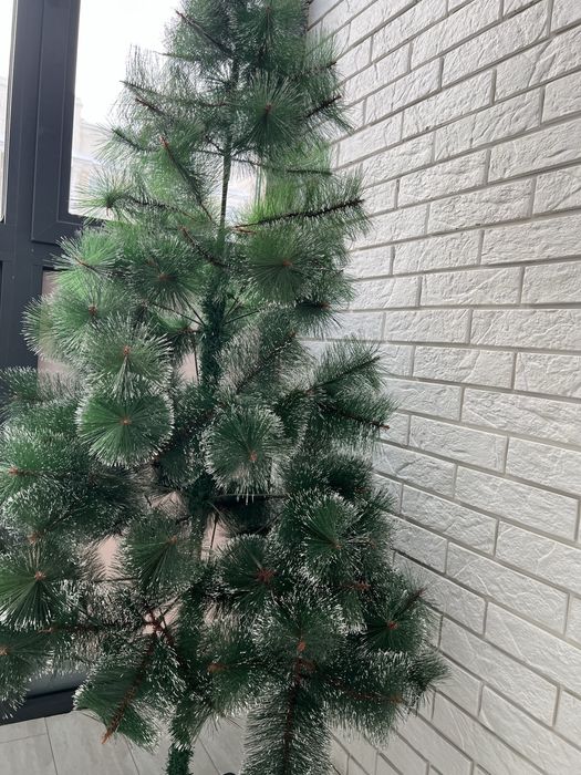 Елка новогодняя.