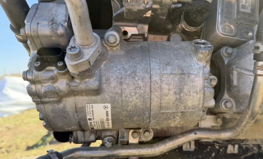 Compresor ac / Compresor clima Mercedes C W205, E W213, GLC C253, S W222, GLE W167 : A0008303204