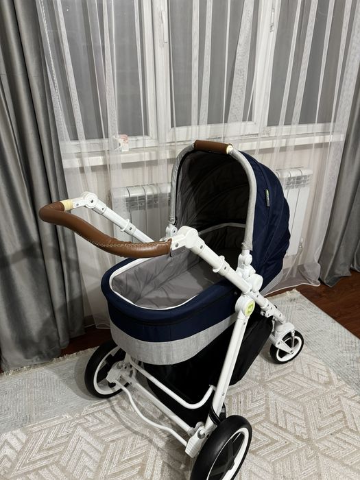 Коляска 3 в 1 автокресло ,люлька