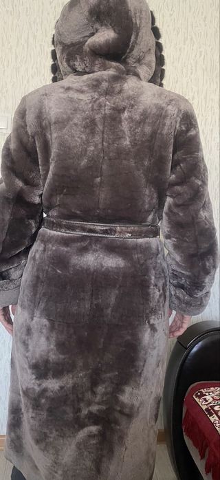 Продается цигейковая шуба