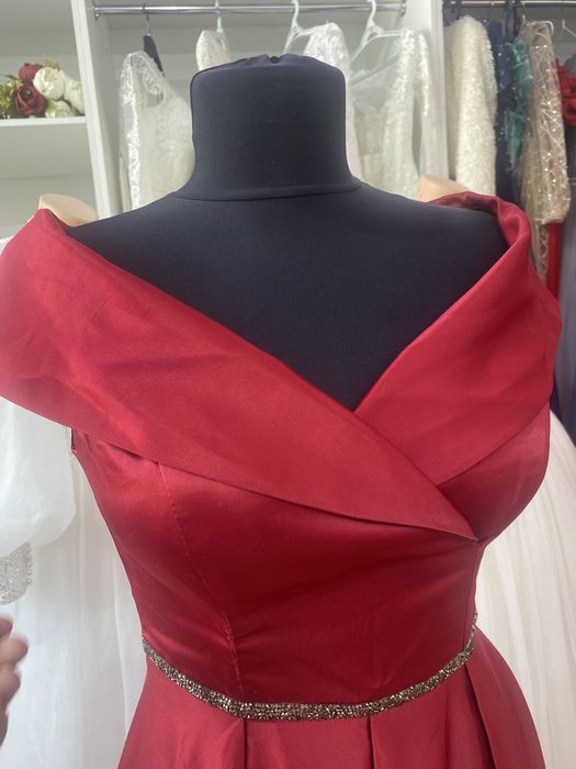 Вечерее платье