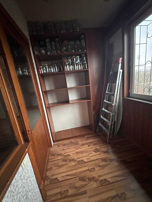 Мирабадский район  Массив куйлюк 4,4х ком.кв.светлая,чистая