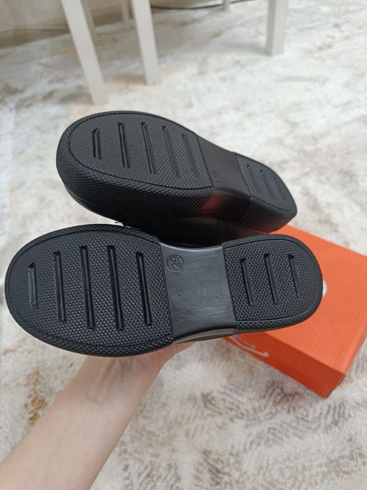 Продам обувь на мальчика