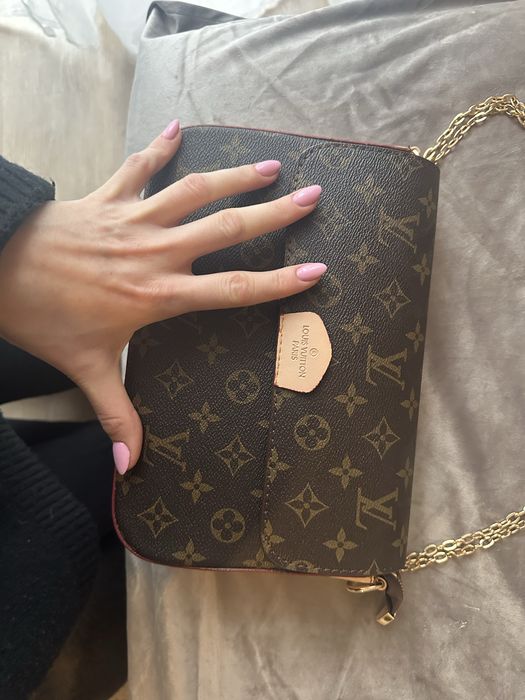Дамска чанта Louis Vuitton