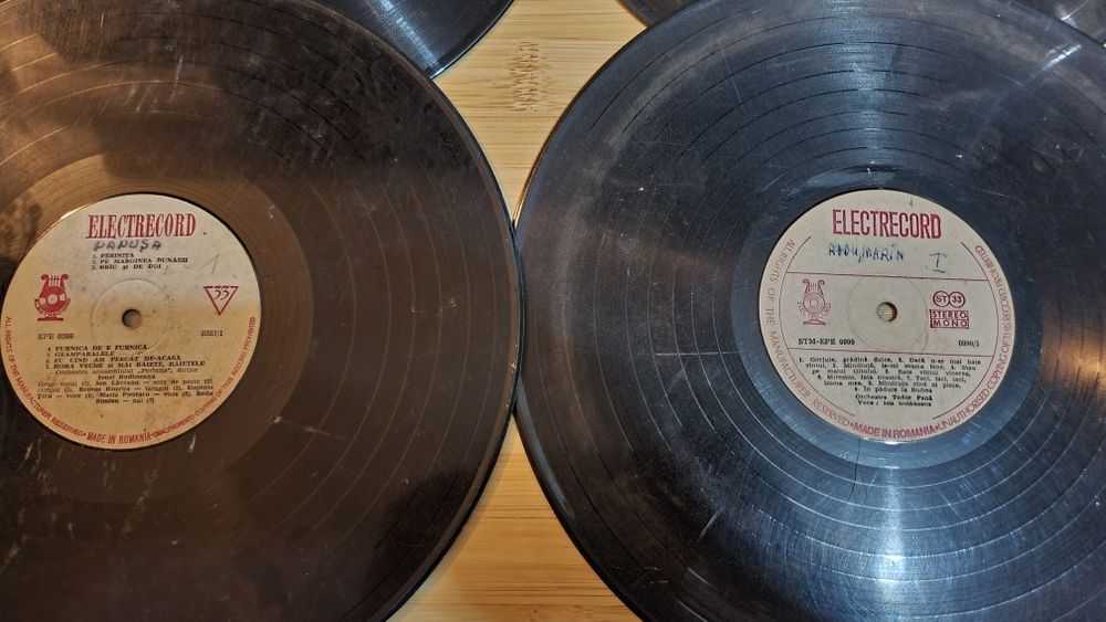 Vând/Schimb 53 discuri pick-up Viniluri