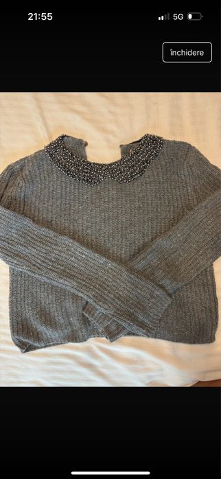 pluover gri cu guler
