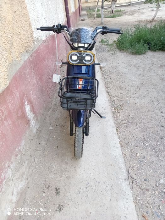 Elektron skuter sotiladi holati yangi zaryadi 70km yuradi