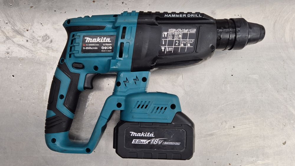 Професионални акумулаторни инструменти MAKITA