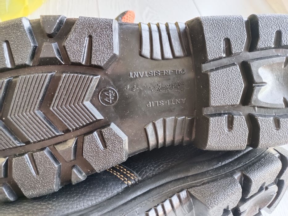 Спецобувь рабочие ботинки