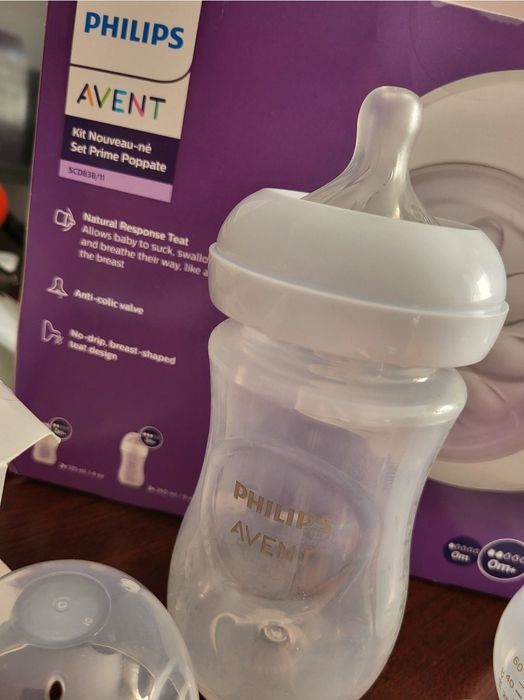 Vand 1/2 set biberoane, tetine, perie Philips Avent Natural Response