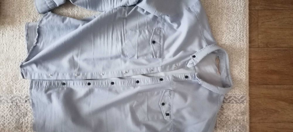 Продам мужские рубашки