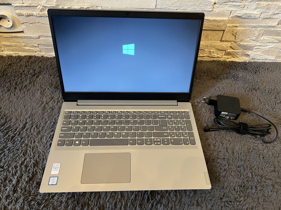Laptop Lenovo Idea Pad i5 8th gen
