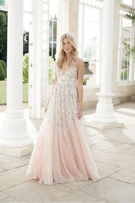 Вечернее платье