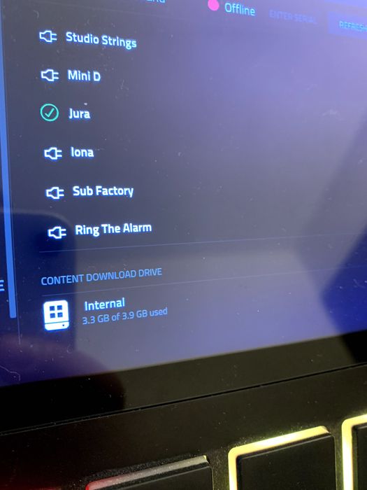 AKAI MPC One - Standalone Music Workstation Sampler + 128GB Card Cadou