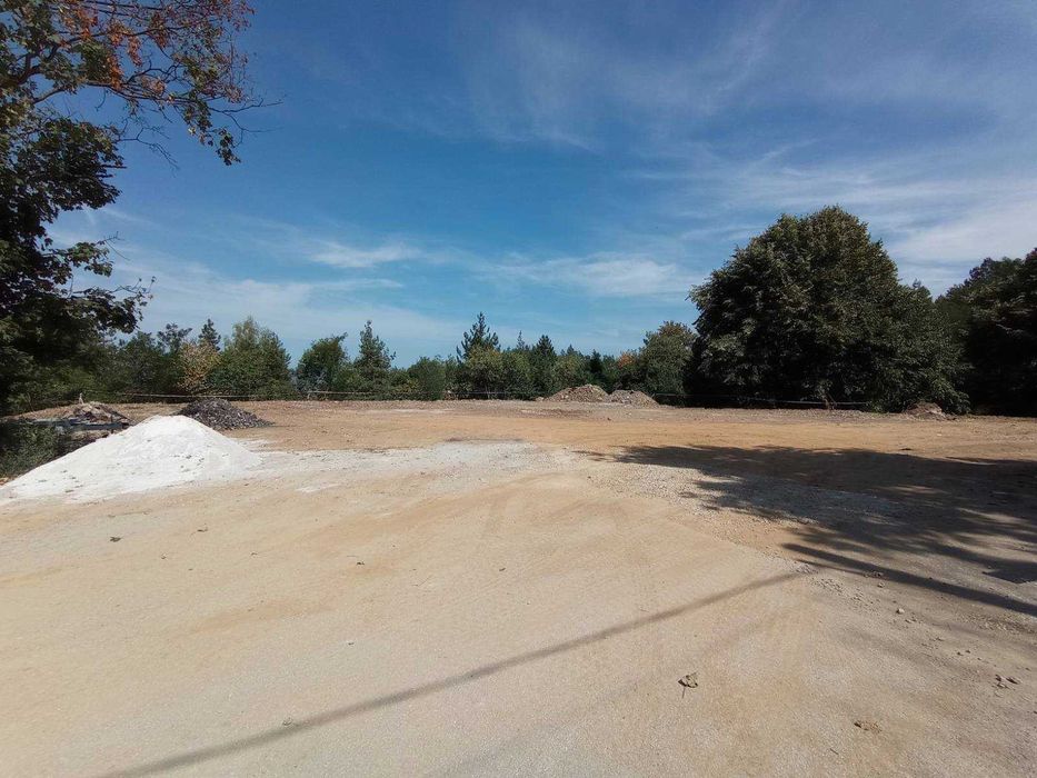 Продава се Парцел в Ботевград - 1429 кв.м за 61 €/кв.м - Снимка #2