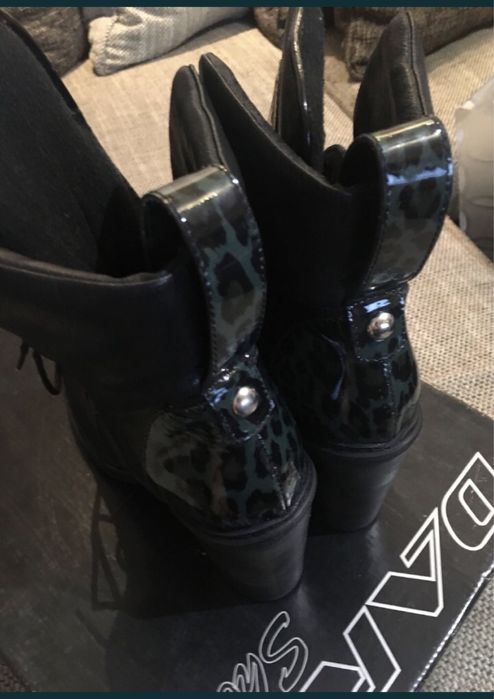 Боти Дарис естествена кожа