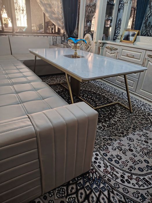 Ugalok stoli bilan sotiladi yangide