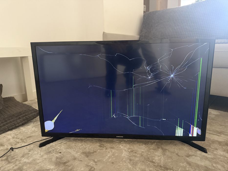 Tv Samsung 80cm spart, pentru piese