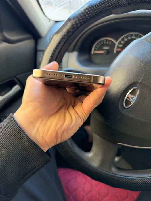 Продам Iphone 16 Pro Max