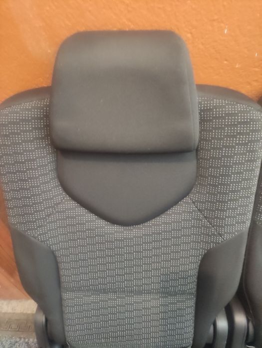 Седалки 308 наем