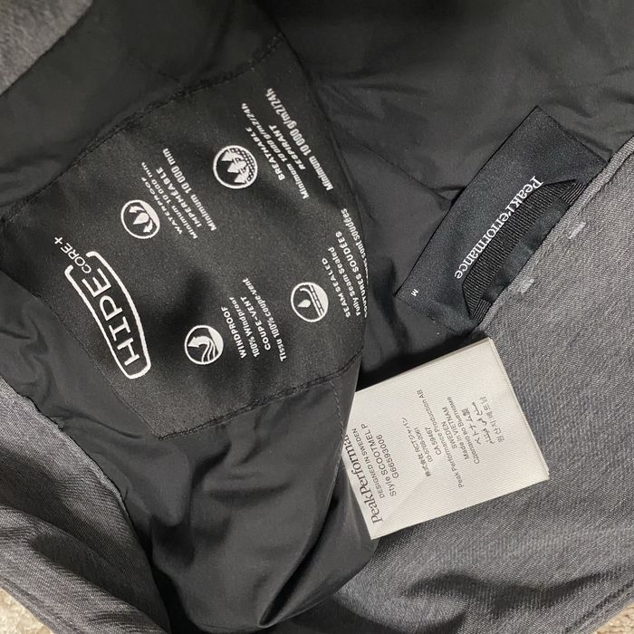 Peak Performance Ski M L burton salomon helly hansen spyder columbia