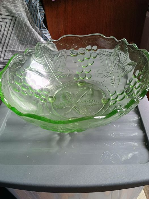 Стъклени фруктиери