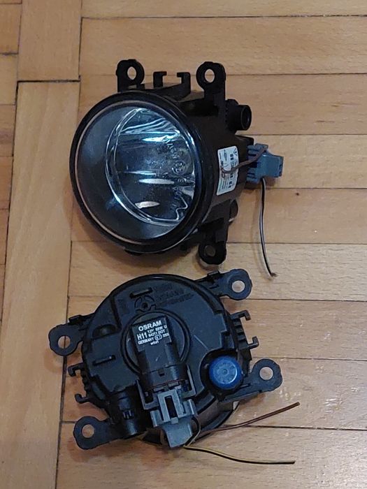 Halogen în bara fata renault