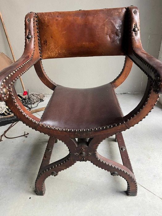 Scaun Savonarola antic!