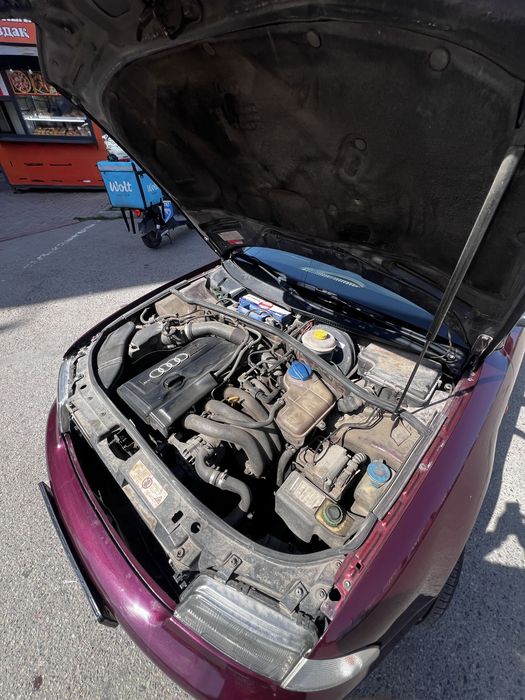 Audi a4 b5 1.8л 1995 года