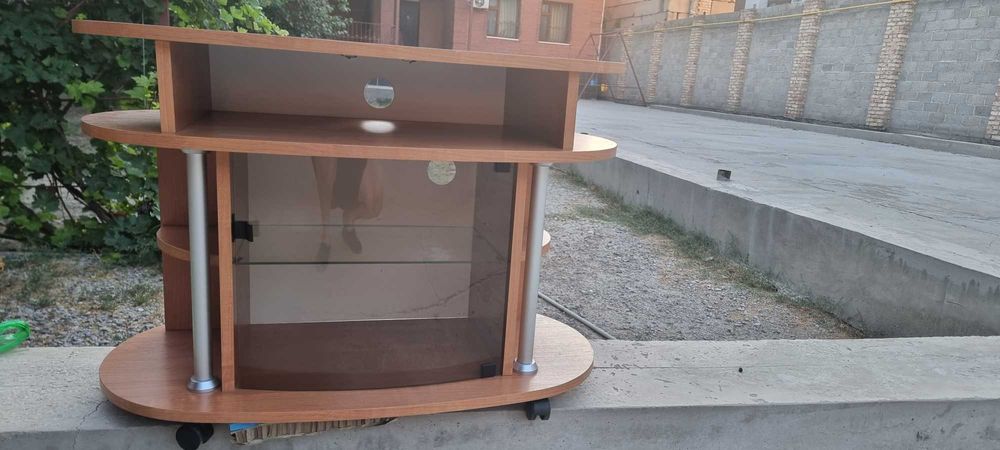 Тумба под телевизор производства ПОЛЬША